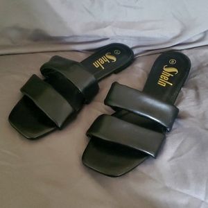 Black Sheln Slide Sandels